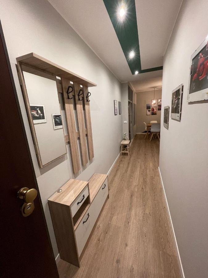 Hello - Modern Studio In Downtown Garden Apartamento Turín