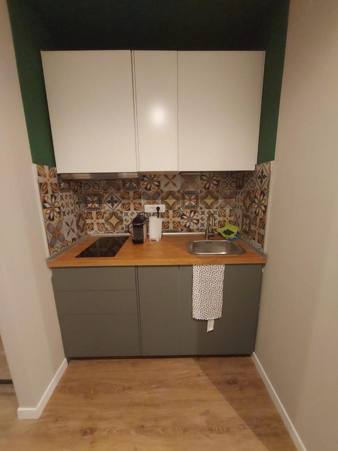 Hello - Modern Studio In Downtown Garden
